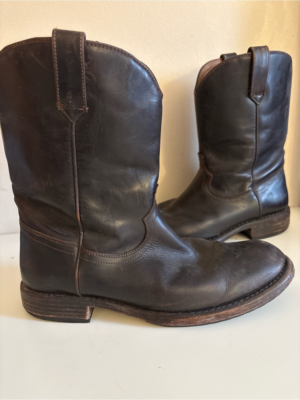 frye boots duke roper  used in very good condition size 12 menBrown leather cowb